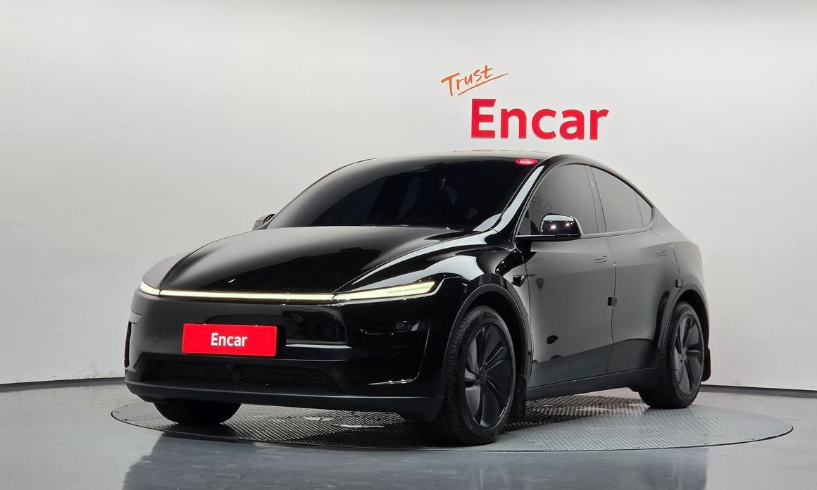Tesla Model Y 2025