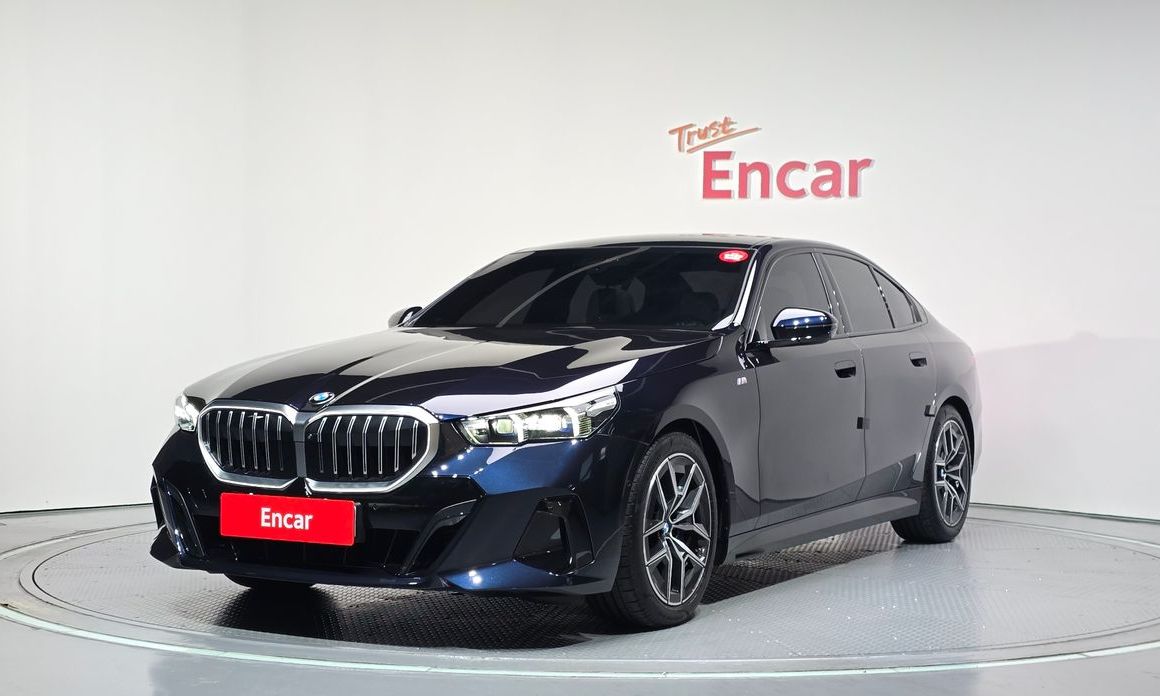 BMW 5-Series 2025
