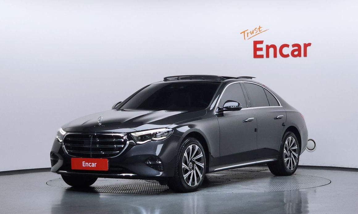 Mercedes-Benz E-Class 2024