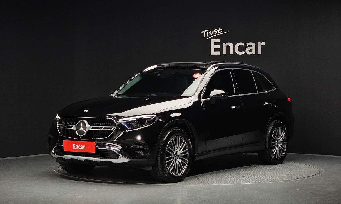 Mercedes-Benz GLC-Class 2026