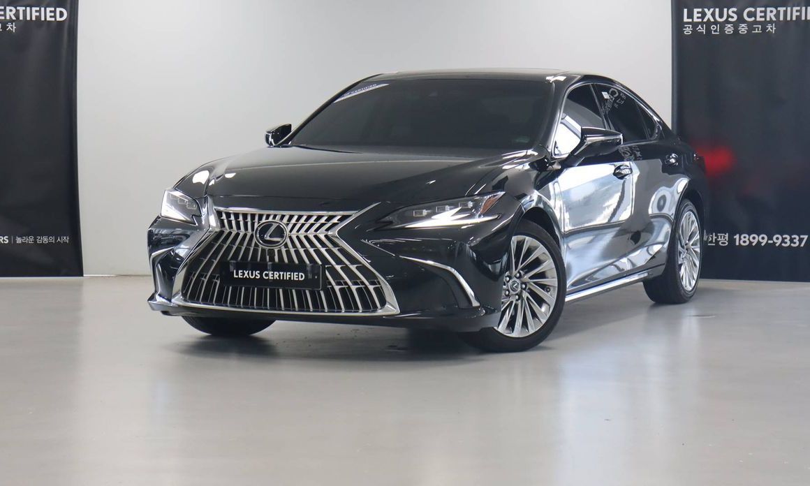 Lexus ES 2026