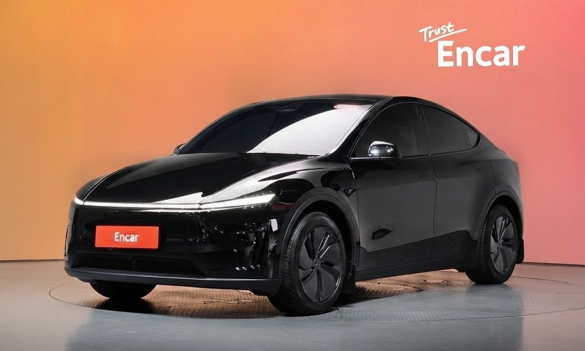 Tesla Model Y 2025