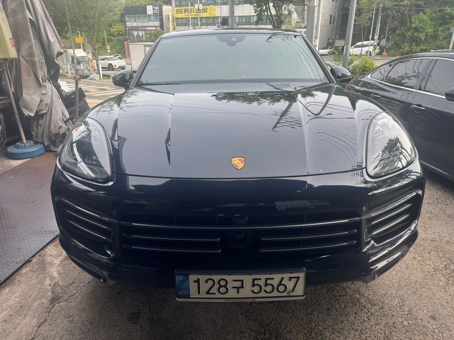 Porsche Cayenne 2021