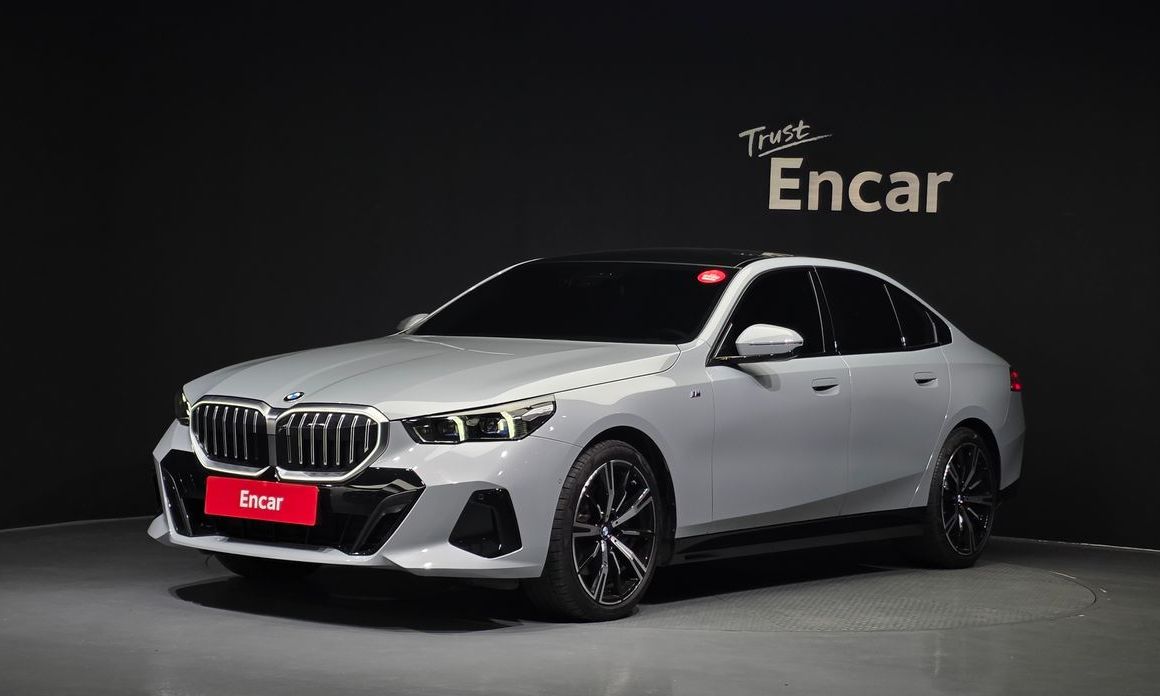 BMW 5-Series 2025