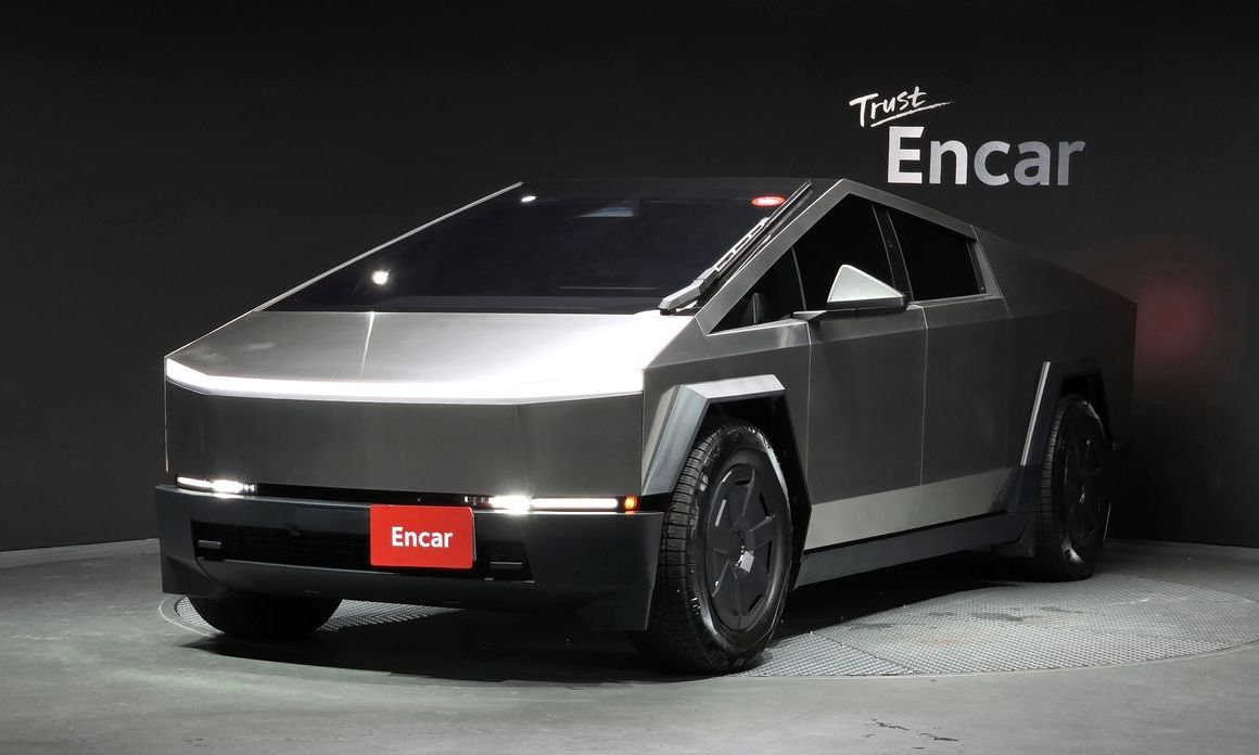 Tesla Cybertruck 2026