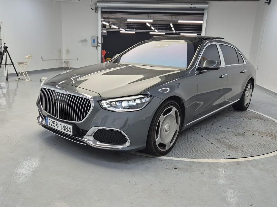 Mercedes-Benz S-Class 2024