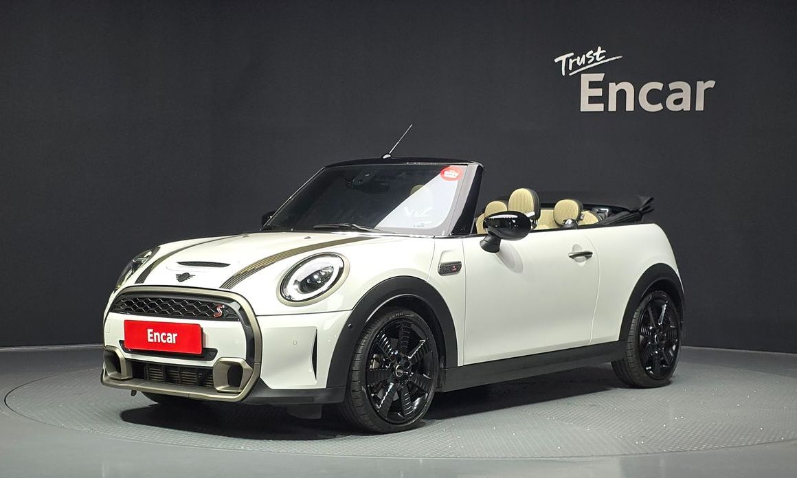 Mini Cooper Convertible 2024
