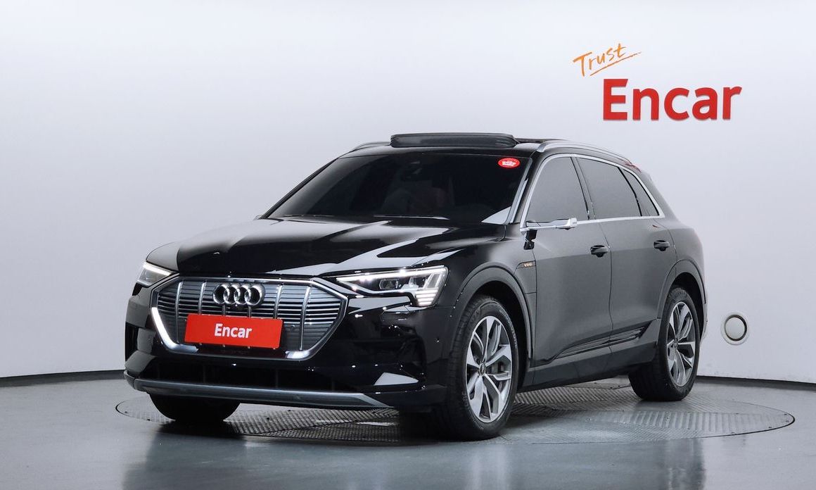 Audi e-tron 2023