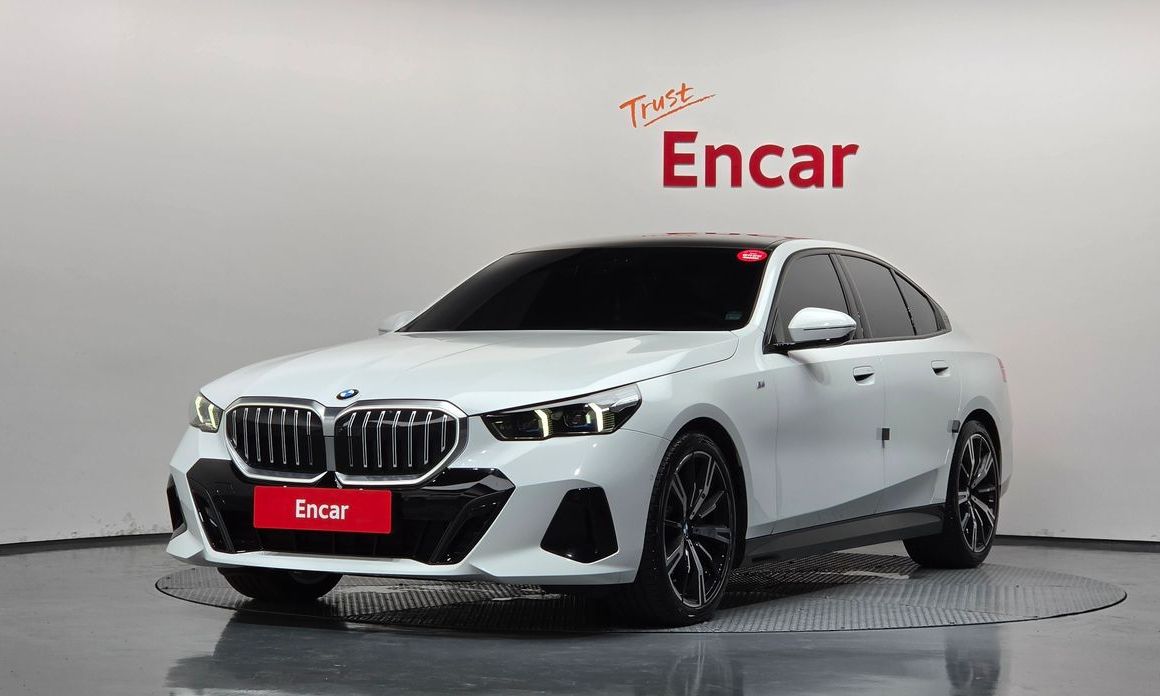 BMW 5-Series 2025