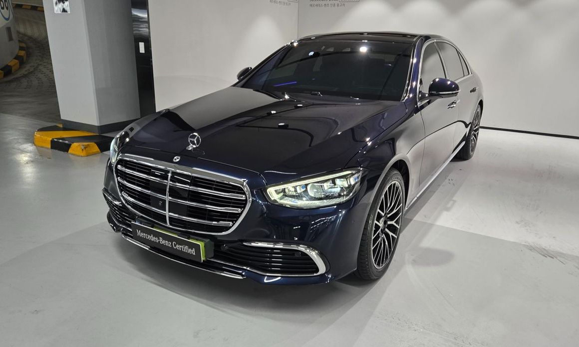 Mercedes-Benz S-Class 2025