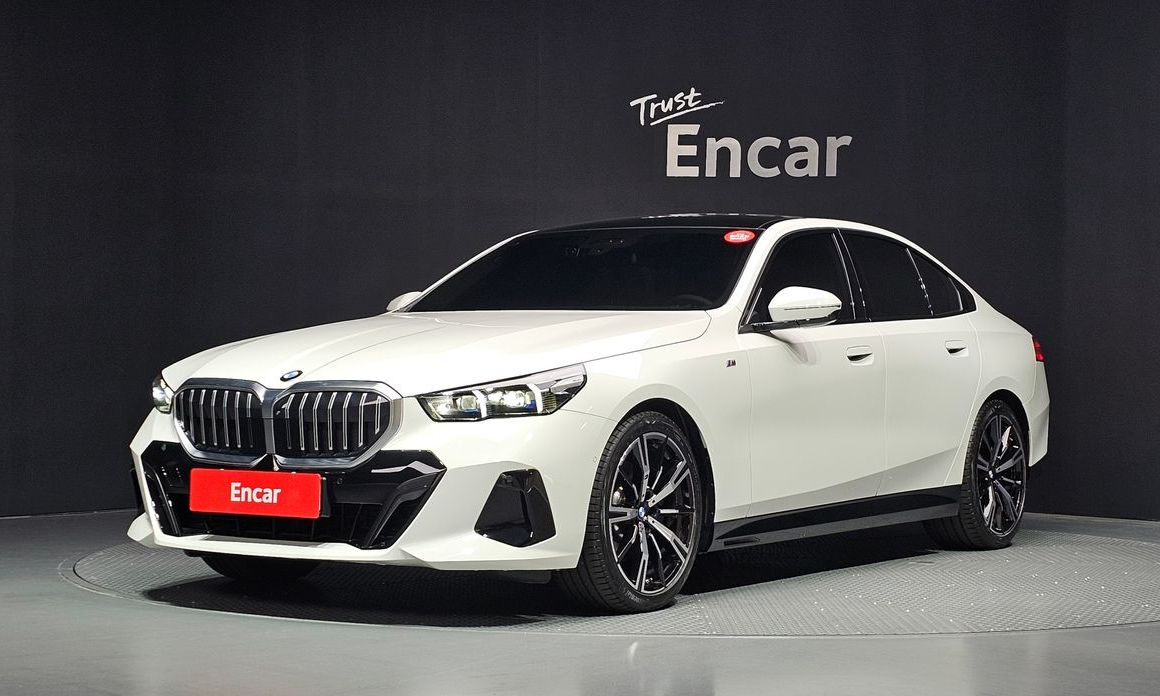 BMW 5-Series 2025