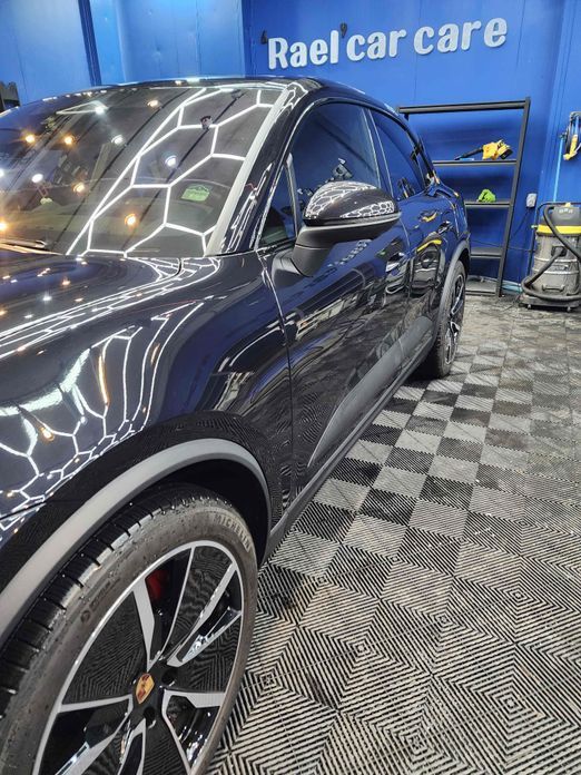 Porsche Macan 2025