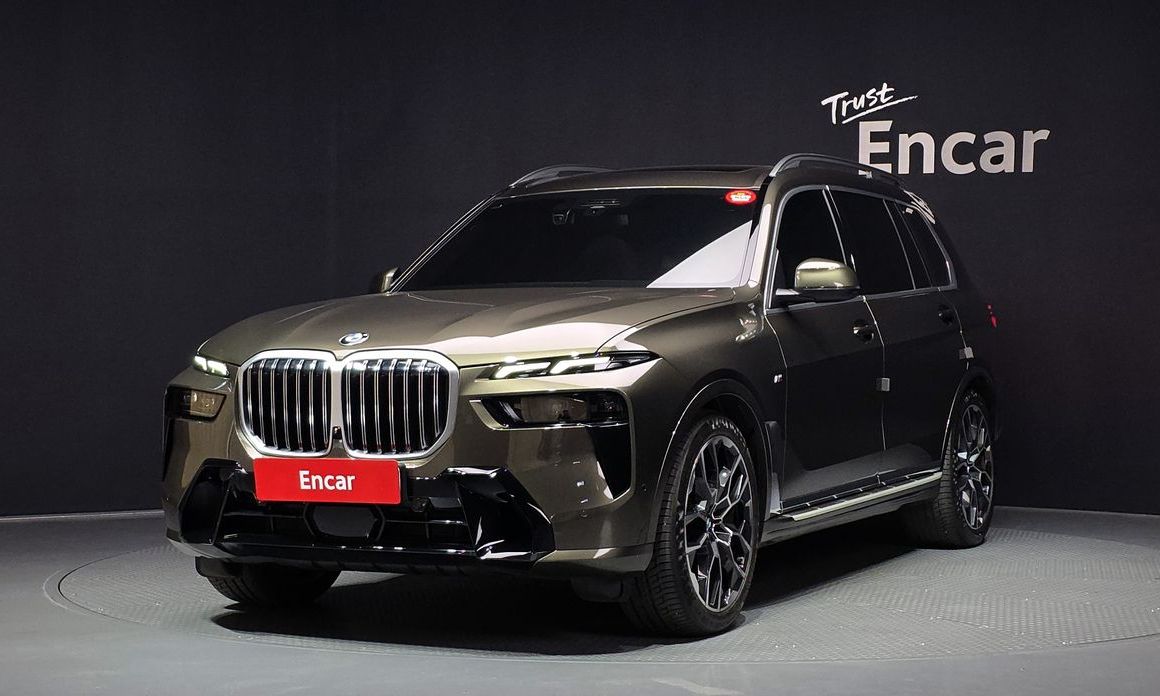 BMW X7 2025