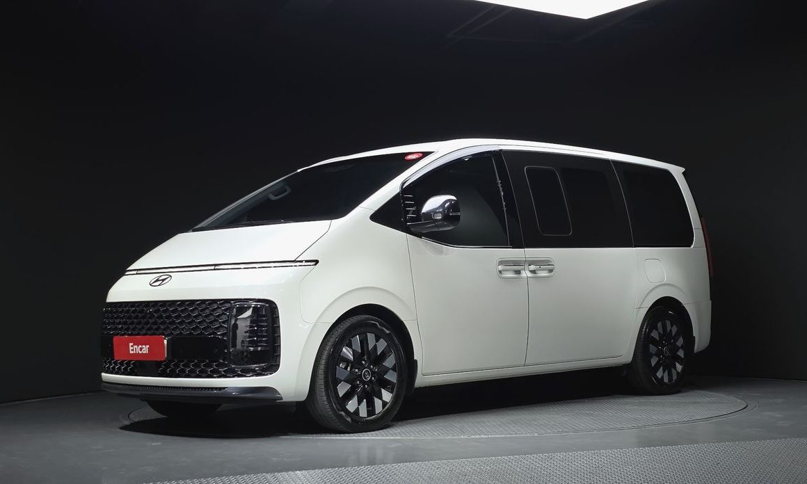 Hyundai Staria 2025