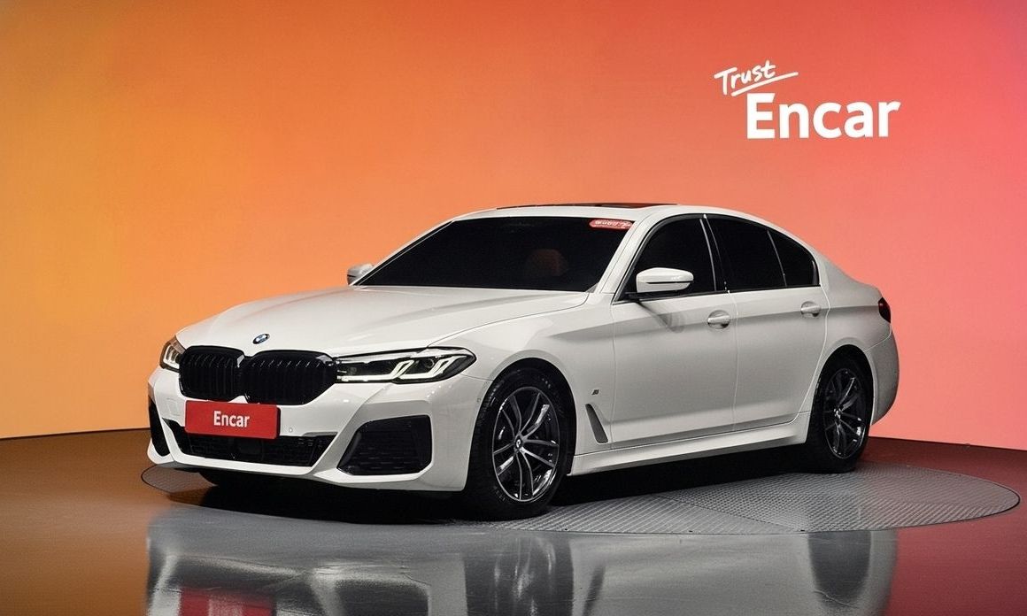 BMW 5-Series 2023