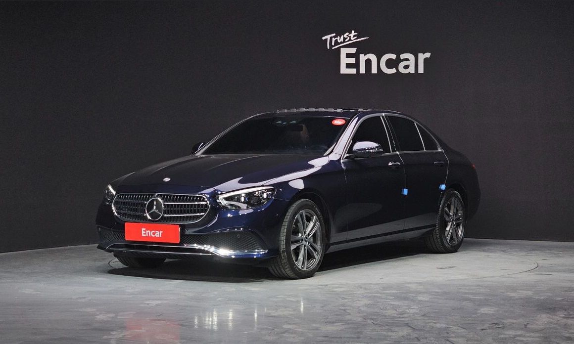 Mercedes-Benz E-Class 2022
