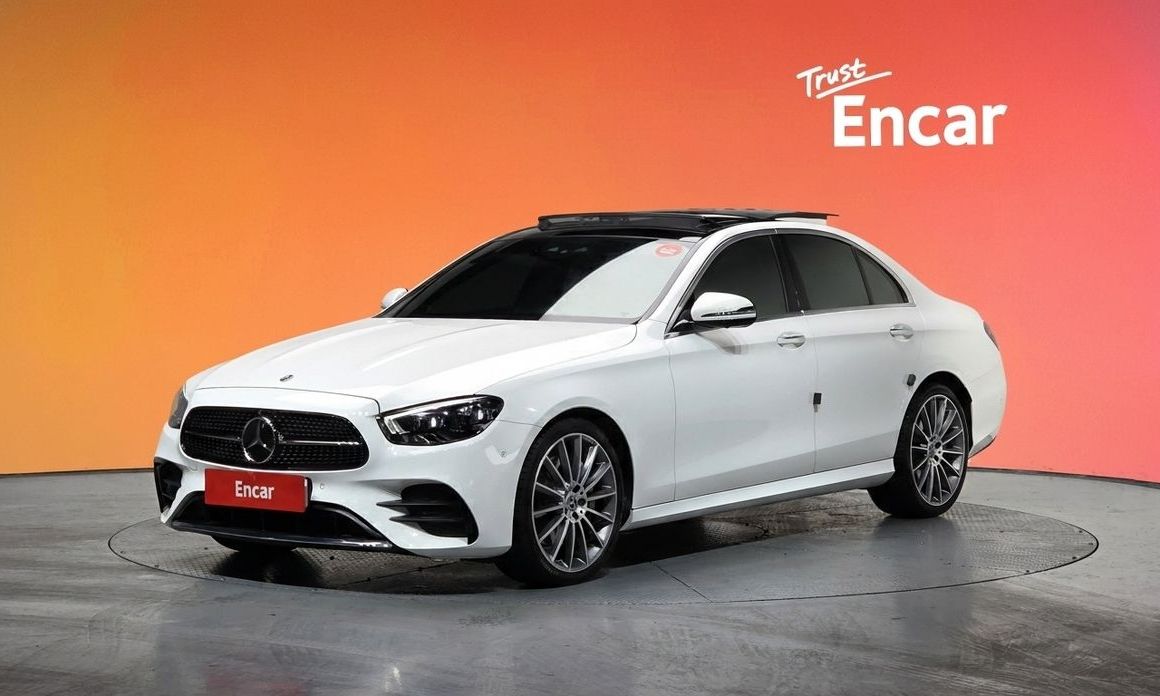Mercedes-Benz E-Class 2022