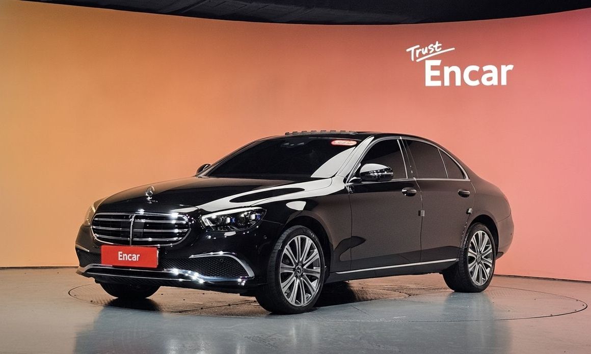 Mercedes-Benz E-Class 2023