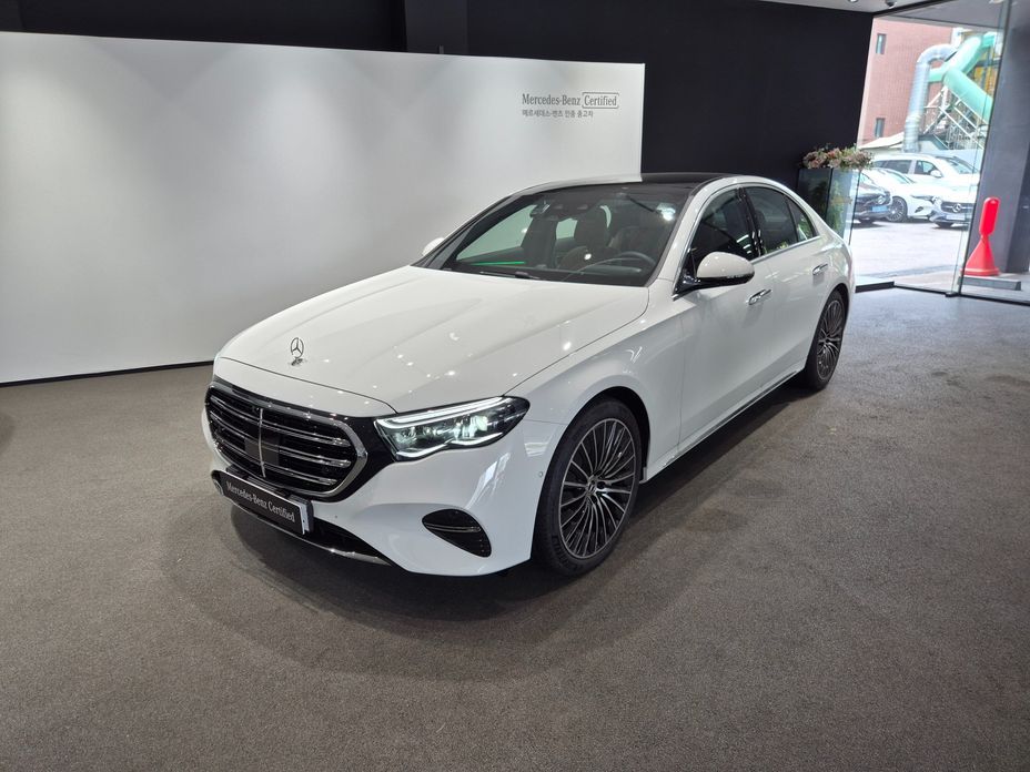 Mercedes-Benz E-Class 2026