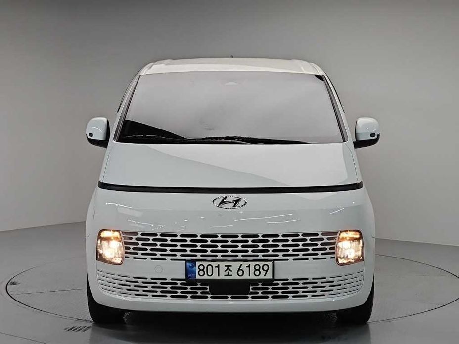Hyundai Staria 2022