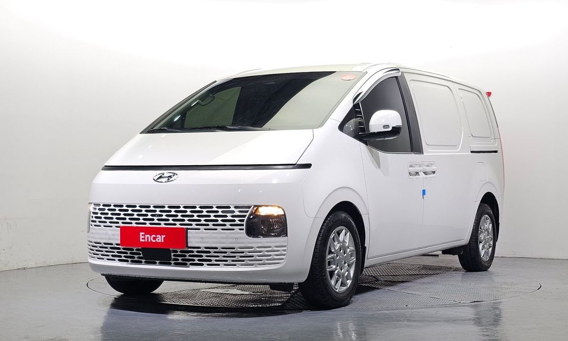 Hyundai Staria 2024