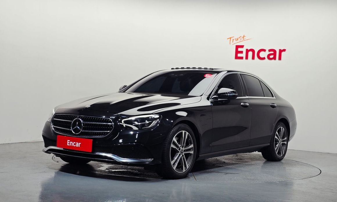 Mercedes-Benz E-Class 2023