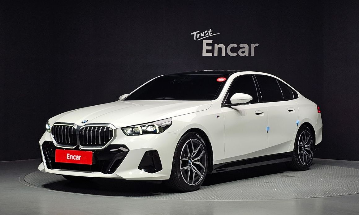 BMW 5-Series 2025