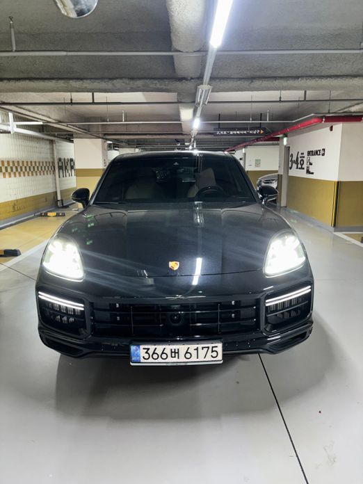 Porsche Cayenne 2022