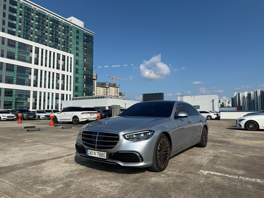 Mercedes-Benz S-Class 2021