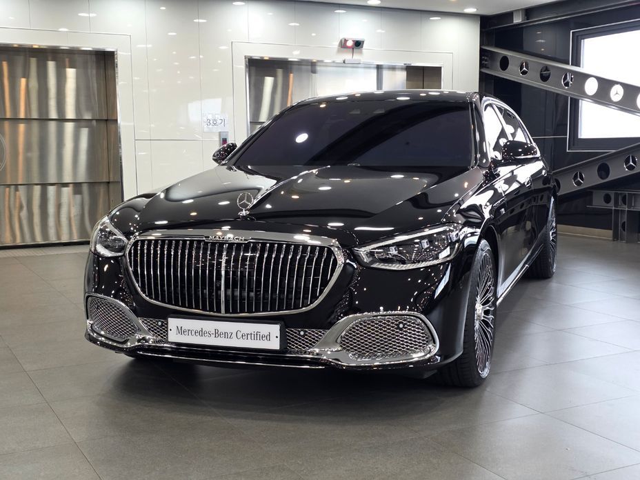 Mercedes-Benz S-Class 2025