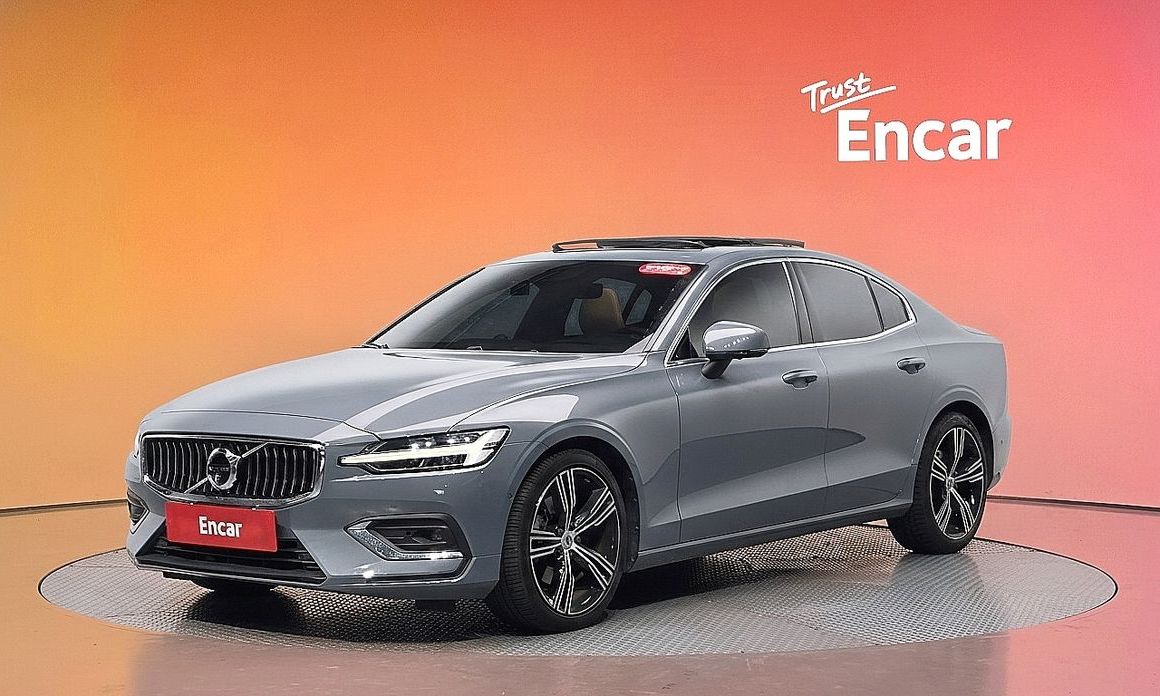 Volvo S60 2022