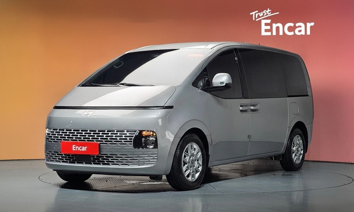 Hyundai Staria 2025