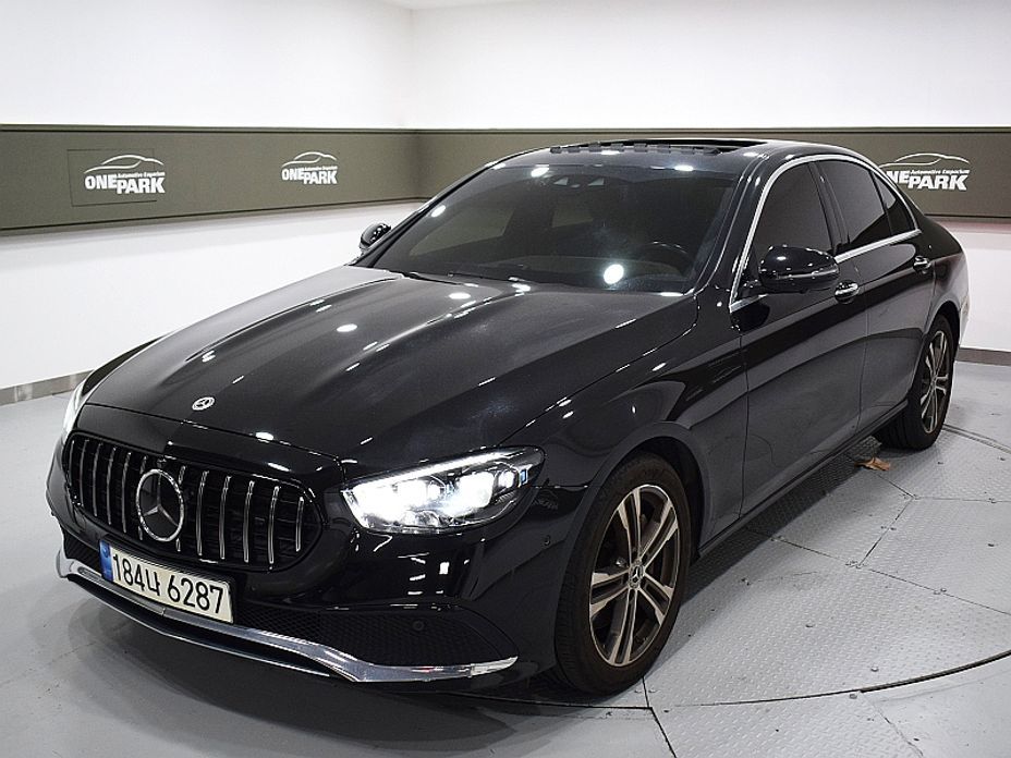 Mercedes-Benz E-Class 2021