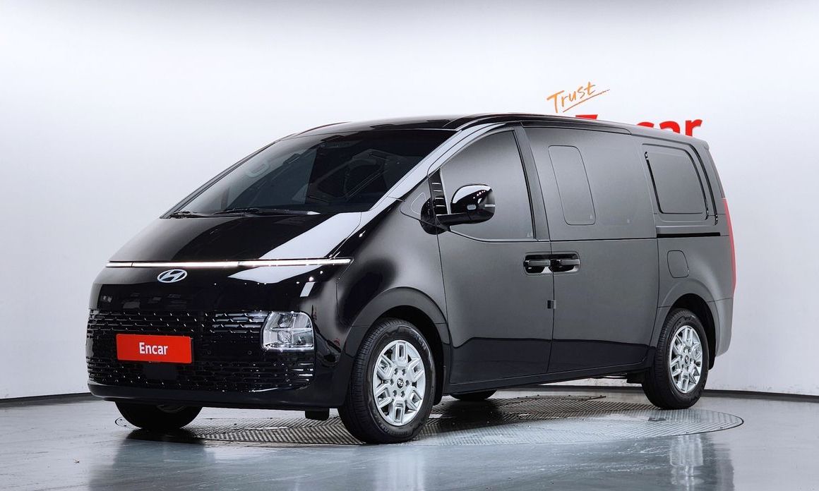 Hyundai Staria 2025