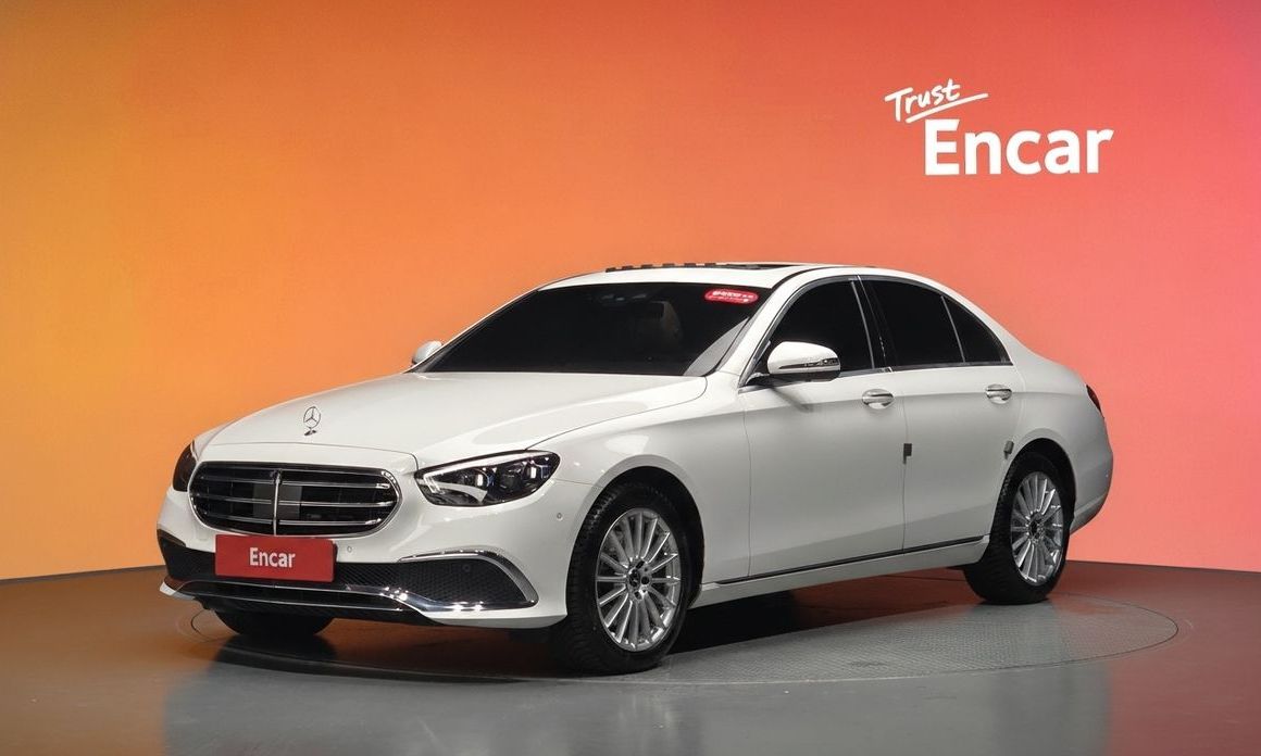 Mercedes-Benz E-Class 2022