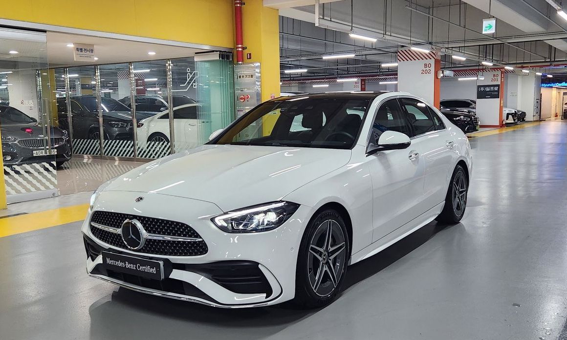 Mercedes-Benz C-Class 2026