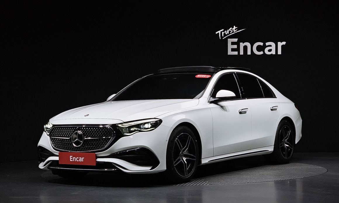 Mercedes-Benz E-Class 2024