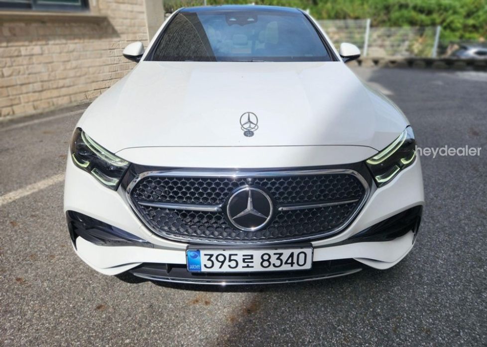 Mercedes-Benz E-Class 2025