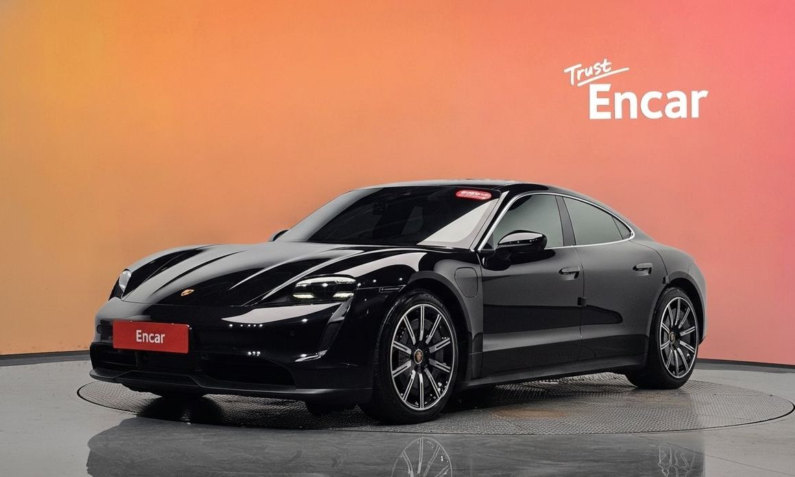 Porsche Taycan 2021