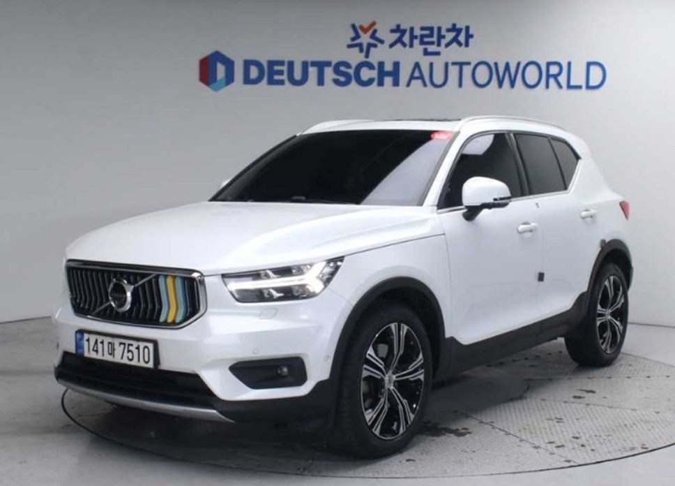 Volvo XC40 2021