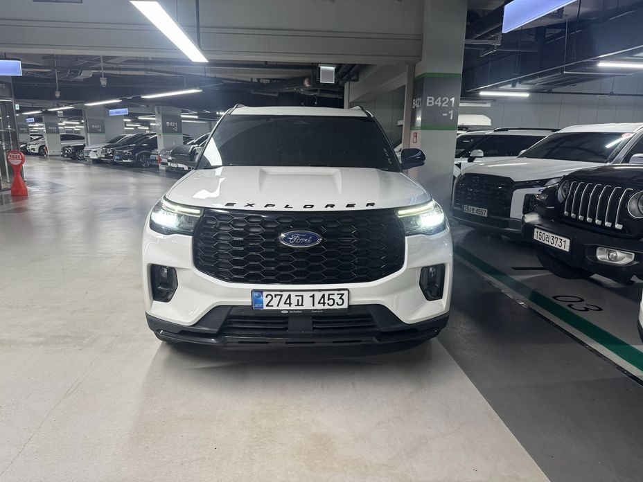 Ford Explorer 2025