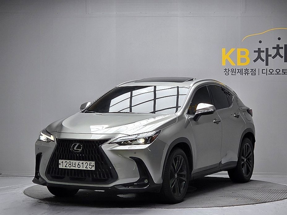 Lexus NX 2023
