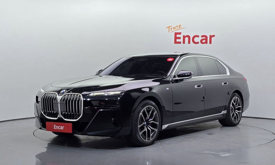 BMW 7-Series 2024