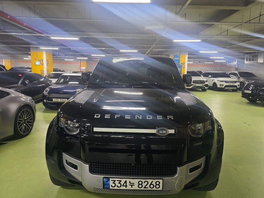 Land Rover Defender 2020