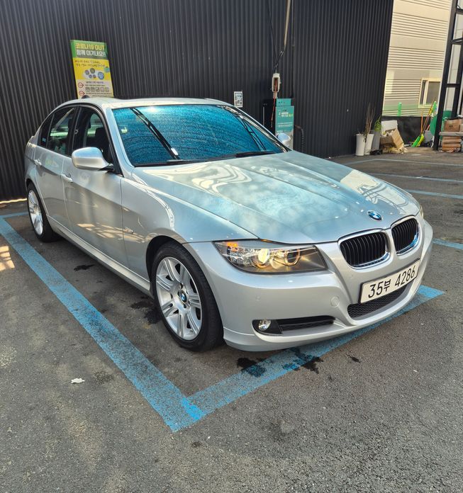 BMW 3-Series 2010