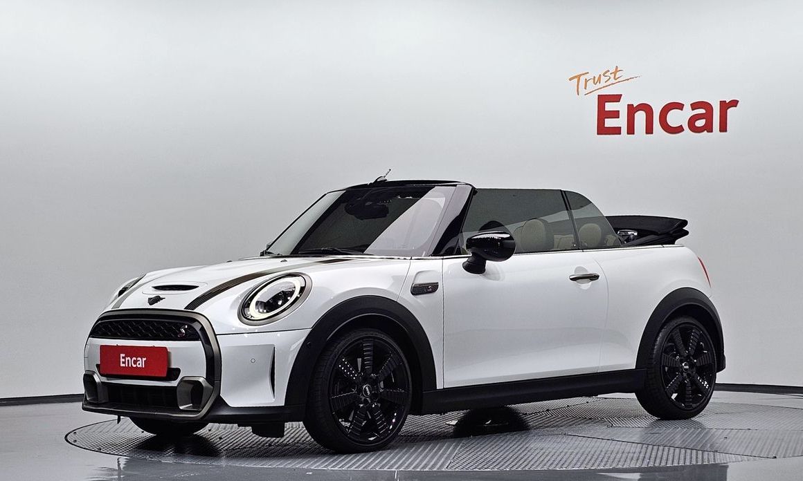 Mini Cooper Convertible 2024