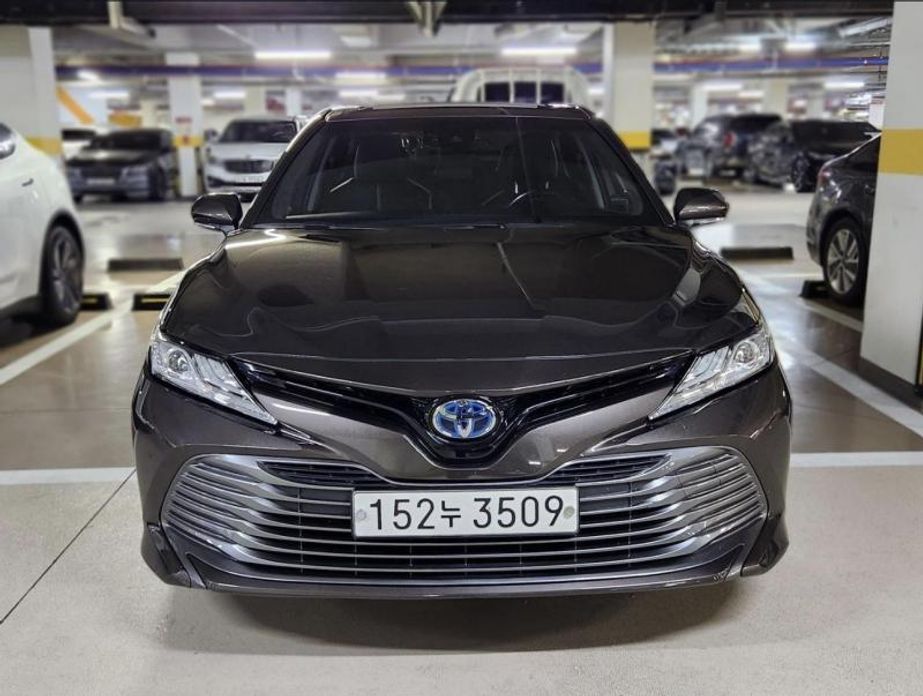 Toyota Camry 2021