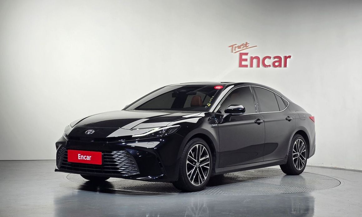 Toyota Camry 2025