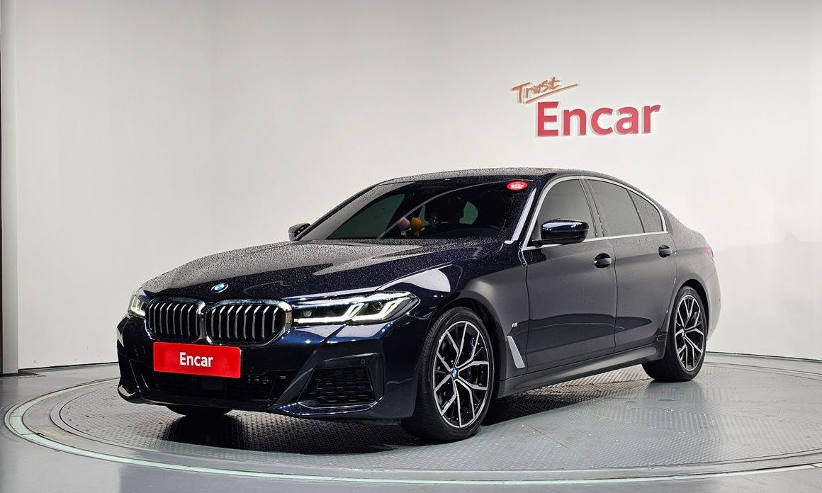 BMW 5-Series 2023