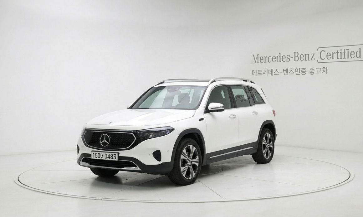 Mercedes-Benz EQB 2026